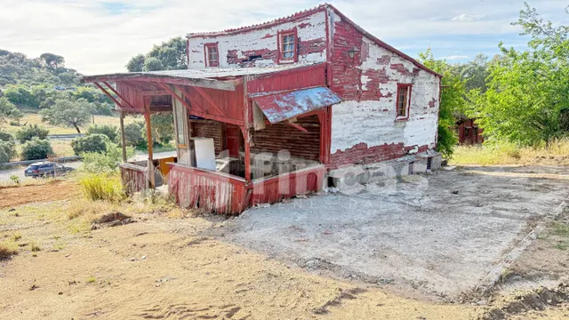 FINCA RÚSTICA CON ENCANTO EN EL RONQUILLO – 8.500 m2 APROX.  - foto 2