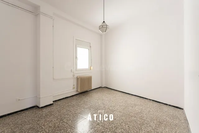 Atico con una terraza espectacular y vistas unicas sobre Barcelona — 27
