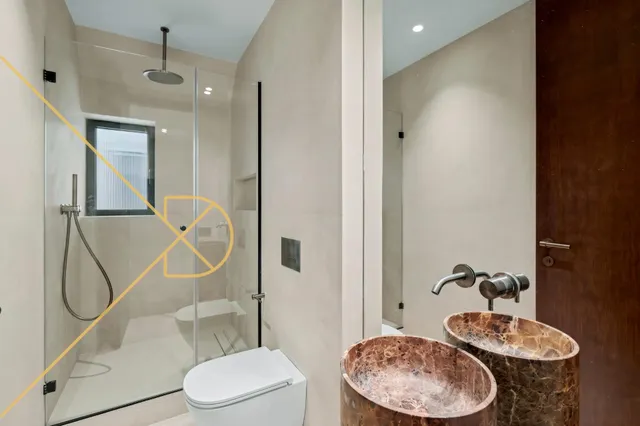 Exclusivo piso alto reformado de 230 m2 + 20 m2/tza. Turó Park — 20