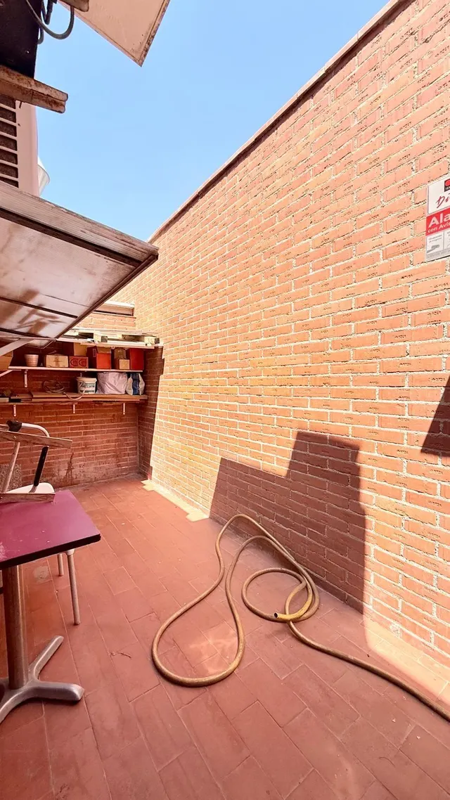 ¡Oportunidad Única en Cubelles! Local Comercial Reformado con Terraza y Vistas al Mar — 21