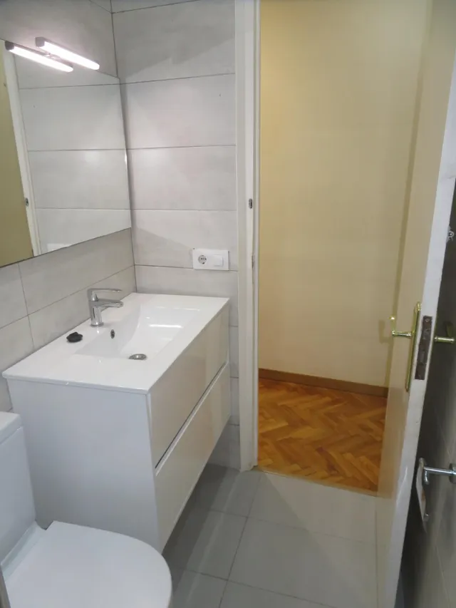 Bonito piso de 3 habitaciones en la calle sepulveda — 7
