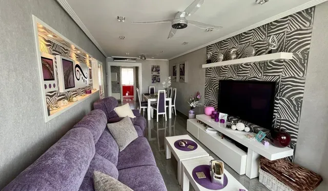 Espectacular piso reformado con diseño y calidad,  con vistas impresionantes al mar y Benidorm. — 9