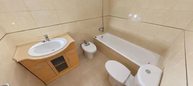 Piso luminoso con amplia terraza y ascensor en Favara (Valencia) - 4 habitaciones y 3 baños — 18