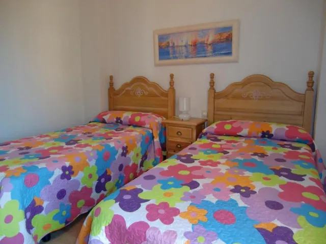 APARTAMENTO EN URBANIZACIÓN PALMERAS CON VISTAS AL MAR — 34
