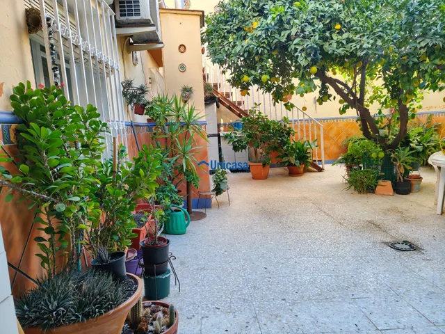Casa mata en una sola planta con amplio garaje y precioso patio andaluz en el tomillar — 9
