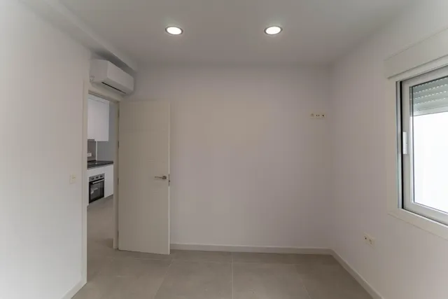 Apartamento en zona céntrica con plaza de parking y amplia terraza — 6