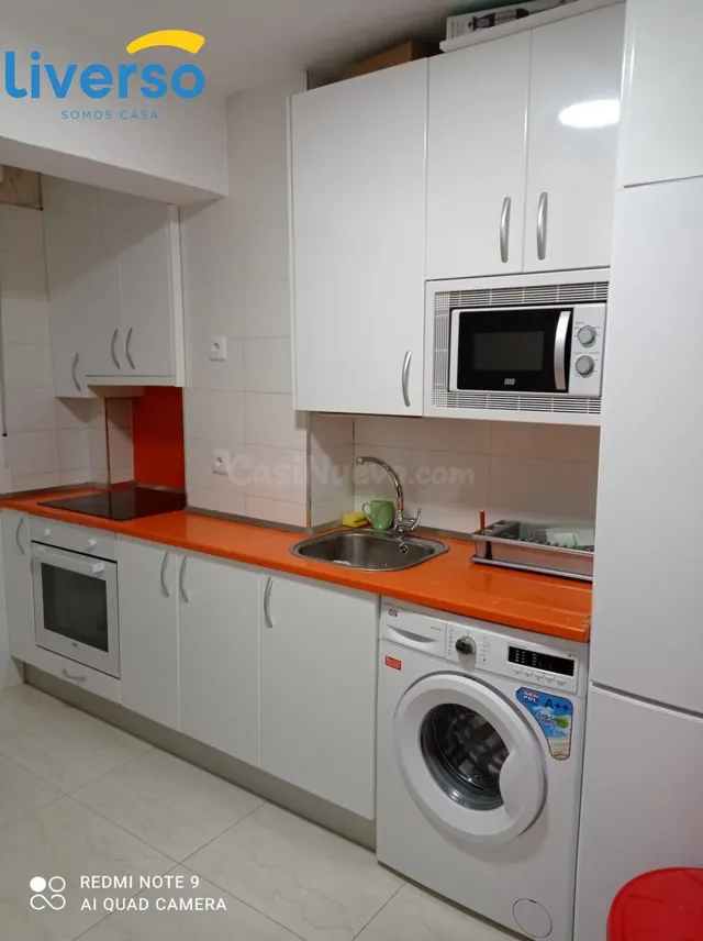 SE ALQUILA habitación EN UN PISO DE 4 habitaciones IDEAL EST