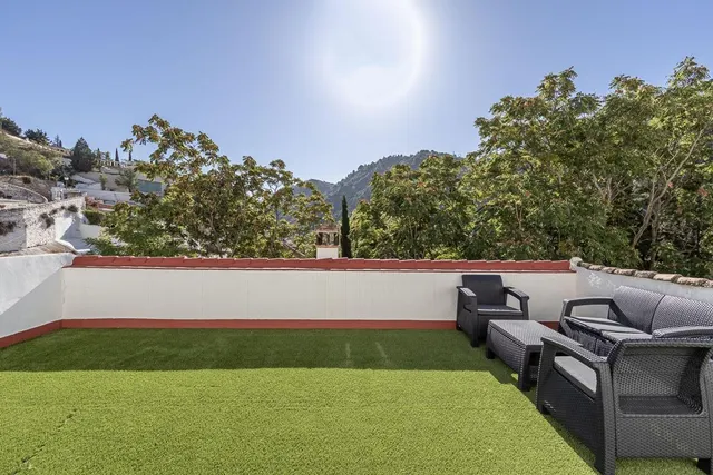 Casa reformada en el Camino del Sacromonte — 28