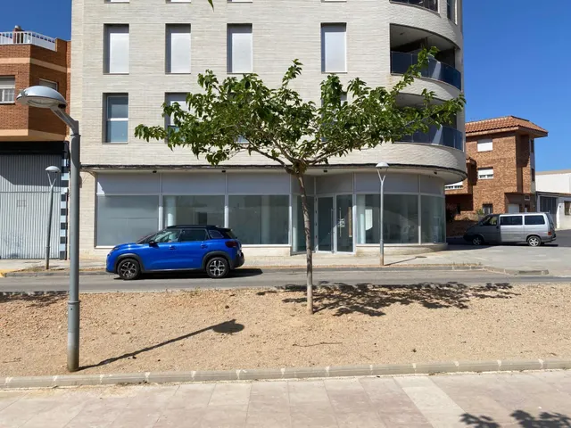 ESTUPENDO LOCAL: VERLO ES COMPRARLO — 5