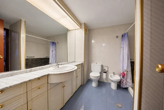 PISO DE 103 M2 CON GARAJE, TRASTERO Y BALCÓN EN PLENO CENTRO DE ALICANTE: 3ª PLANTA CON ASCENSOR — 10