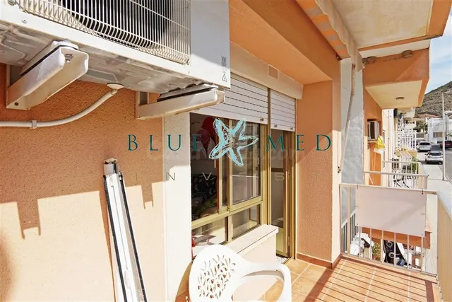 PISO EN VENTA EN LA AZOHÍA A TAN SOLO 20 METROS DE LA PLAYA - foto 3