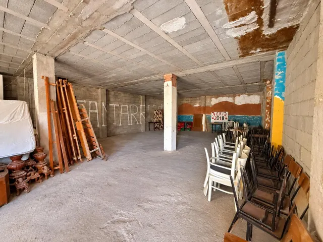 Magnífico local comercial en el centro de Padul — 6