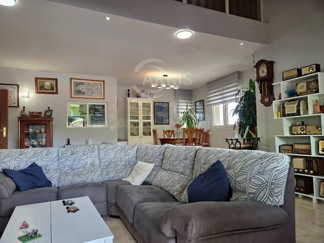 Chalet Independiente en Olias Del Rey — 10