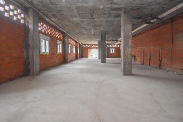 ESPACIOSO LOCAL DE 162 M2 EN LA BARCALA — 21