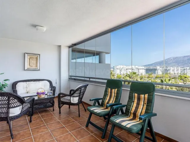 Maravilloso apartamento situado en la Urbanización Miramar e - foto 3