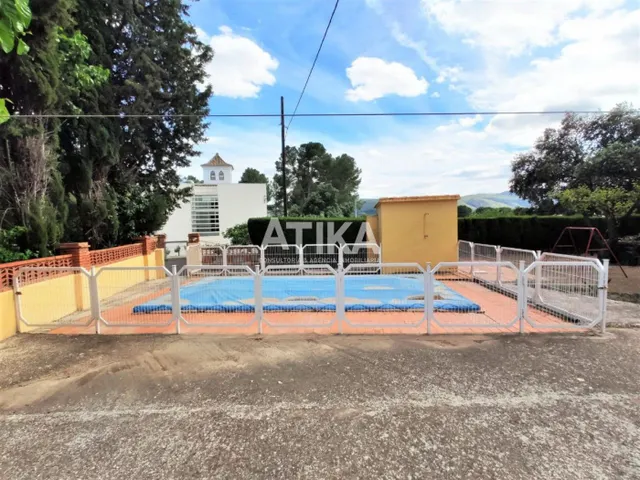 CASA DE CAMPO MUY CERCA DEL CASCO URBANO — 2