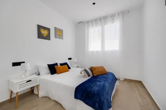 Villa moderna de 3 dormitorios con piscina privada en Aguas Nuevas, Torrevieja — 31