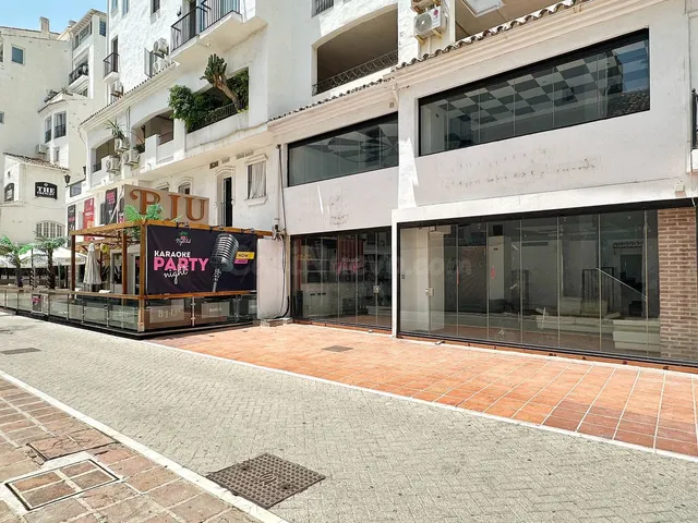 Local comercial 219m² en venta - Marbella — 5