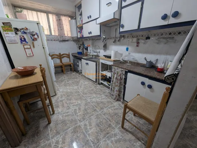Se vende planta baja en zona la rata.