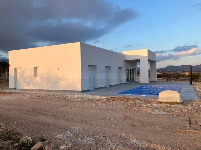 Casa-Chalet en Venta en Pinoso Alicante - foto 4