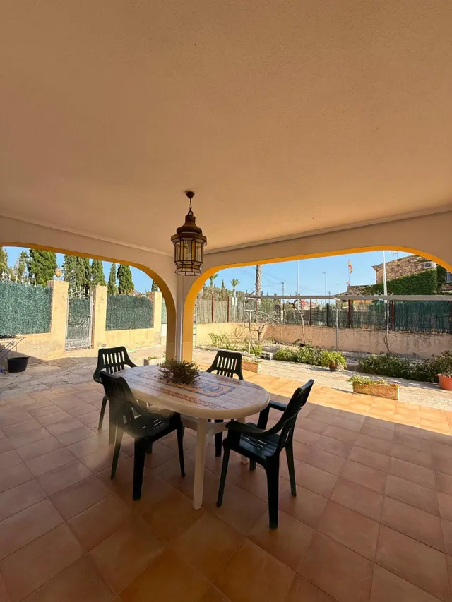 DOS CASAS EN UNA EN MATOLA SOLO EN ALQUILER — 13