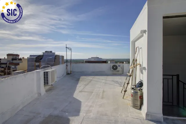 Espacio y comodidad en el centro de Almenara — 36