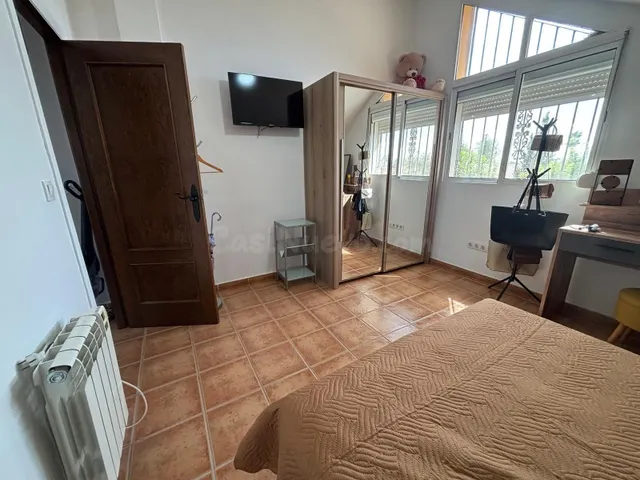 Chalet en Partida del Boch en Crevillente. — 35