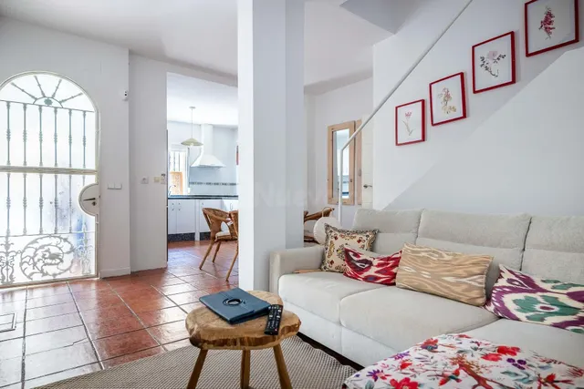 Atractiva Casa Reformada en Nervión, junto Gran Plaza - Marq - foto 5