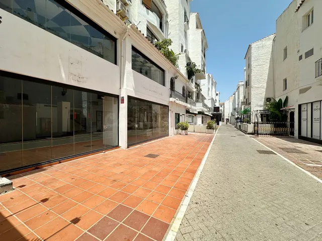 Local comercial 219m² en venta - Marbella — 3