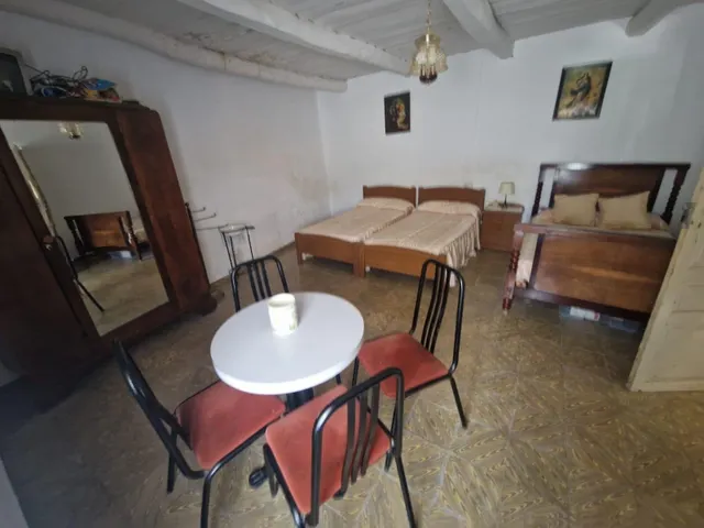 SE VENDE CASA A 2 KMS DE VALENCIA DE DON JUAN, PARCELA 479 M2, 168 M2 DE VIVIENDA. 3 habitaciones. — 5