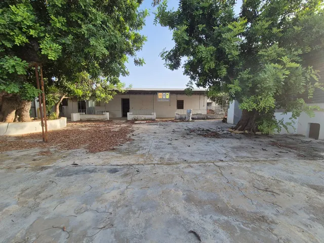 CASA EN EL CAMPO CERCA DEL PUEBLO — 20
