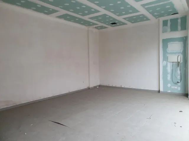 LOCAL COMERCIAL EN VENDA A IGUALADA - BARRI DE LES FLORS — 2