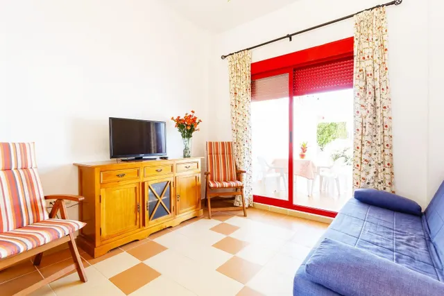 VIVIENDA EN EL CAMPO DE GOLF CON TODO TIPO DE LUJOS — 7