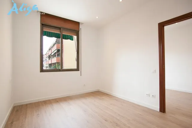Piso en el Poblenou a 200 metros de la playa de Mar Bella — 11