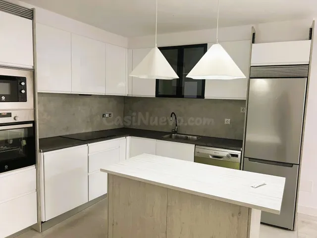 SE VENDE APARTAMENTO REFORMADO EN EL CENTRO DE PONFERRADA — 2