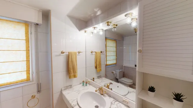 Piso 5 habitaciones 207m² en alquiler - Estación — 48