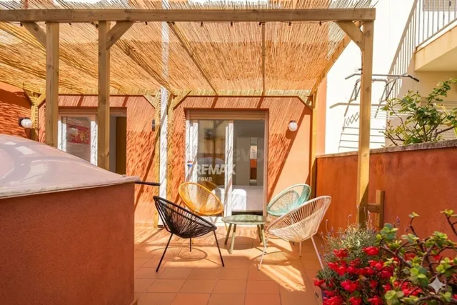 Roses · Centro | Apartamento con magnifica terraza a pocos m