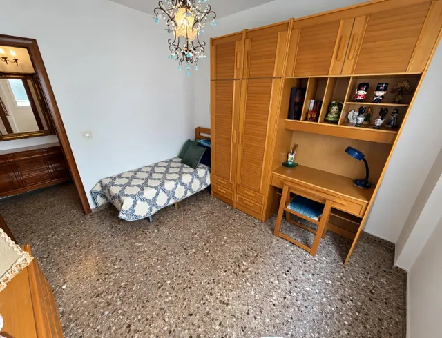 Vivienda de cuatro dormitorios en el centro de Alicante — 31
