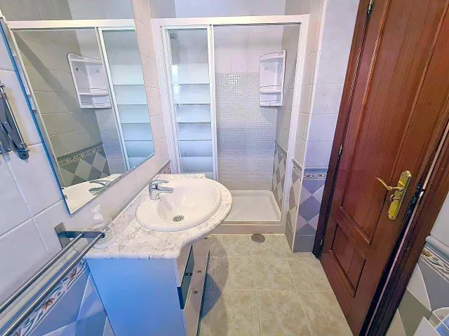 ALQUILER DE ÚLTIMA HABITACIÓN CON BAÑO EN SUITE Y GASTOS INCLUIDOS PARA ESTUDIANTES EN VILLANUEVA DE LA CAÑADA — 7