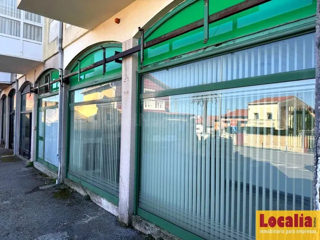 Venta de local comercial en Santander. — 4