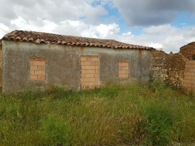 PARCELA RÚSTICA DE 2357 M2 A LA VENTA — 5