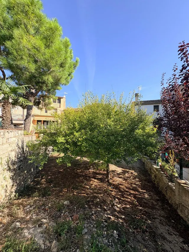 Oportunidad!! Casa grande esquinera a Santa Coloma de queralt por 105.000eur con muchas posibilidades. — 39