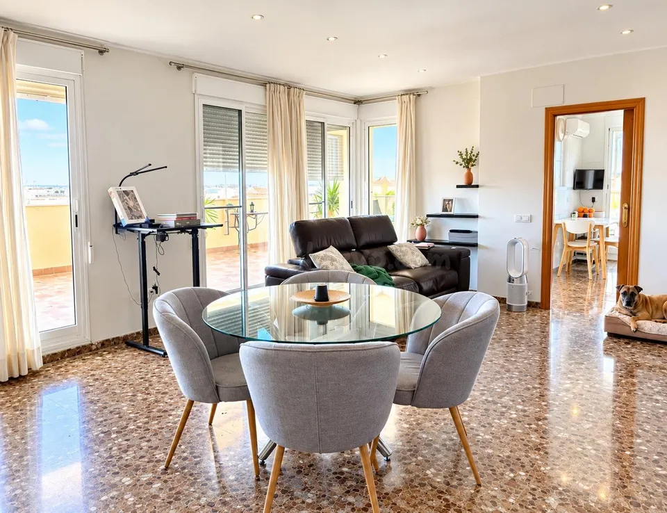 Exclusivo ático en alcúdia (Valencia) con dos grandes terrazas y parking privado