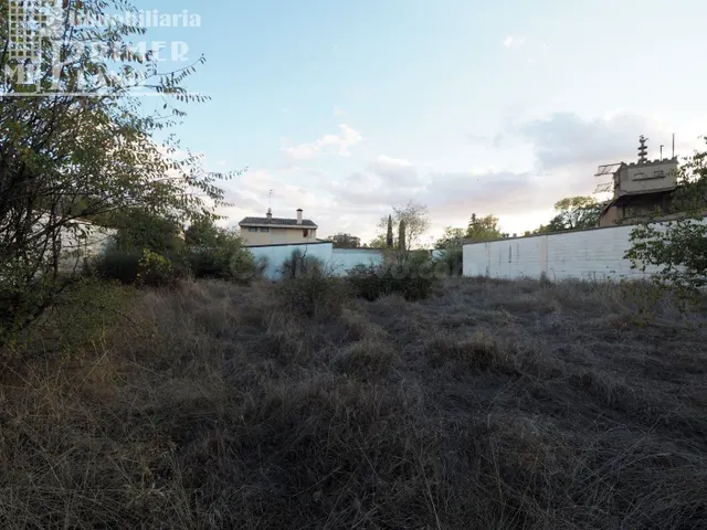 *SOLAR EN ESQUINA, CON 1.530m2 DE SUELO* - foto 3
