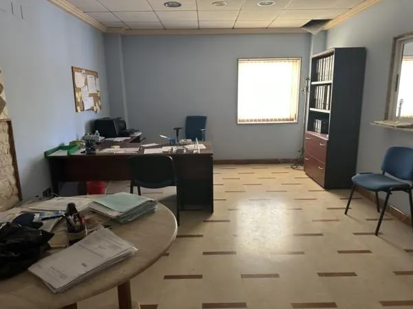 Edificio de oficinas — 8