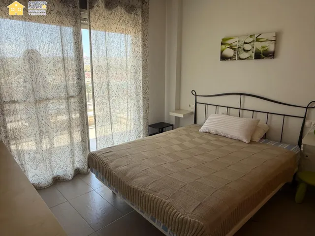 Vivienda en alquiler de larga temporada en Arenales del Sol. — 13