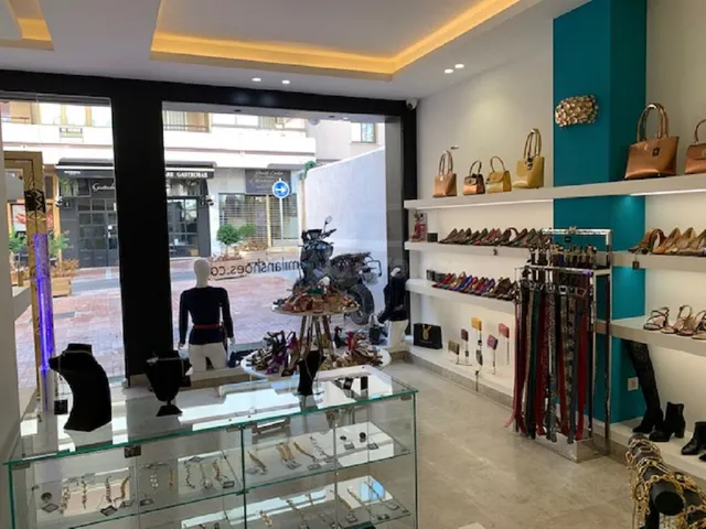 Local comercial 243m² en venta - Marbella - foto 2