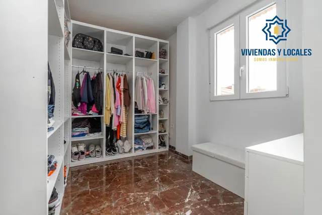 Encantadora Casa Reformada en Ogijares con Vistas y Espacios para Disfrutar — 20