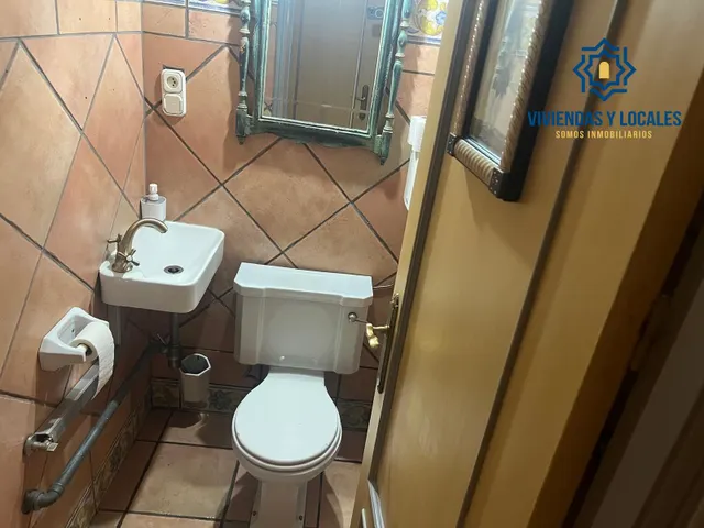 SE TRASPASA RESTAURANTE TOTALMENTE INSTALADO Y FUNCIONANDO JUNTO PLAZA DE GRACIA Y CALLE RECOGIDAS — 22
