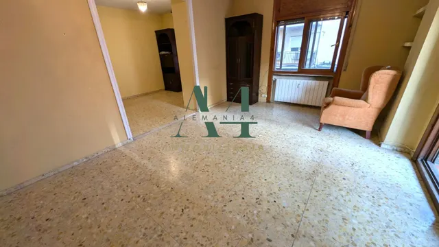 Amplio Piso en la Cruz de los Caídos - Oportunidad Única — 6